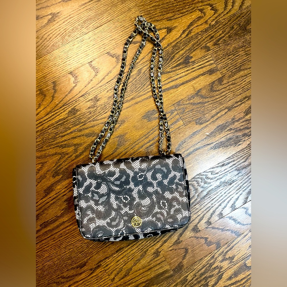 Tory Burch Robinson Printed Lace Chain Shoulder Bag- only used once or twice